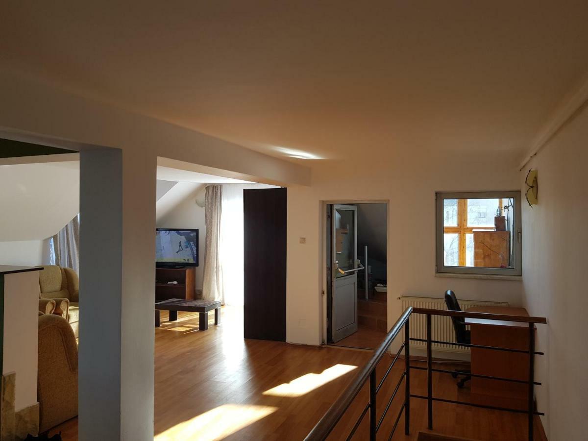 Penthouse Apartament 2 Floors, 2 Bedroom , 2 Bath, 120 Sqm , Inside Yard Parking Cluj-Napoca Exterior foto